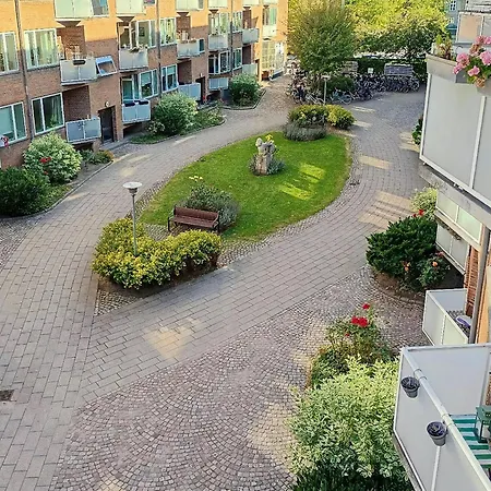 Life And Parks In Frederiksberg Apartment *