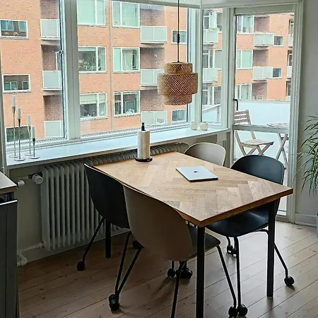 Life And Parks In Frederiksberg Apartment